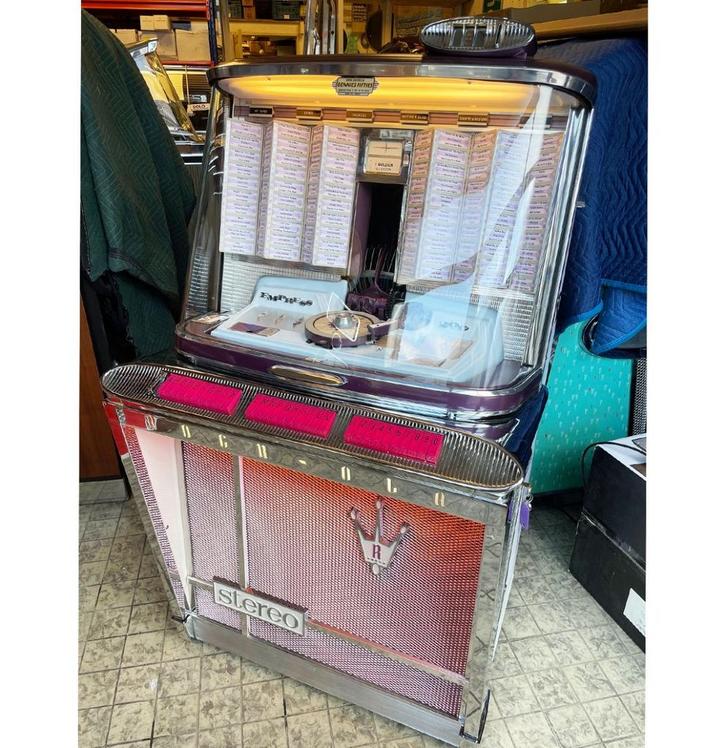 Rock-Ola Empress 200 jukebox 1962 gerestaureerd, Verzamelen, Automaten | Jukeboxen, Zo goed als nieuw, Rock Ola, 1970 tot heden