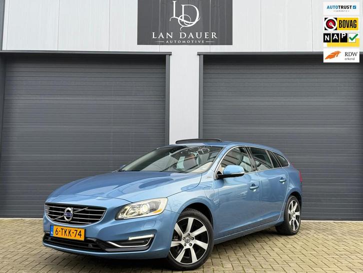 Volvo V60 2.4 D6 AWD Plug-In Hybrid / Schuifdak / Xenon, Auto's, Volvo, Bedrijf, Te koop, V60, 4x4, ABS, Achteruitrijcamera, Airbags