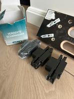 Kubica 8000 freesmal / Petura verdekte scharnier 3x, Ophalen of Verzenden, Zo goed als nieuw, IJzer, Scharnier