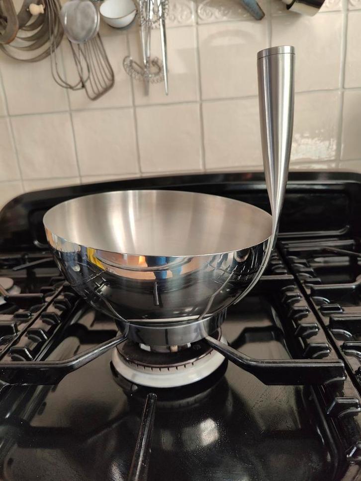 Unieke Johan Verde wok pan met verticaal handvat. Diameter 2, Huis en Inrichting, Keuken | Potten en Pannen, Nieuw, Wok, Rvs, Ophalen of Verzenden