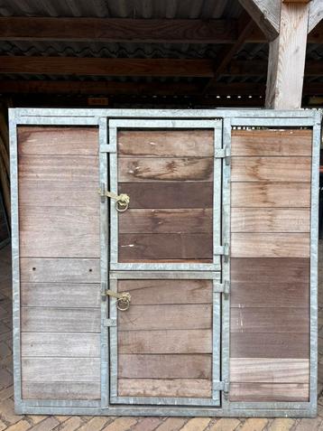 Voorfront voorwand achterwand ponystal schuilhok schuilstal beschikbaar voor biedingen