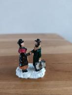 Kerstdorp Figuur - Reizend Echtpaar, Diversen, Kerst, Ophalen of Verzenden, Gebruikt