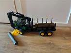 Bruder JD 1210E forwarder met 4 boomstammen en houtgrijper, Kinderen en Baby's, Speelgoed | Speelgoedvoertuigen, Ophalen of Verzenden
