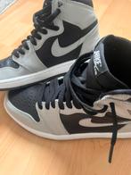 Jordan 1 mid grey black size 40,5, Kleding | Heren, Schoenen, Ophalen of Verzenden, Zo goed als nieuw, Zwart