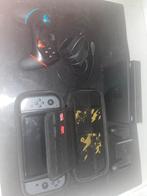 Nintendo Switch met 2 games + Pikachu houder, Spelcomputers en Games, Games | Nintendo Switch, Gebruikt, Overige genres, Eén computer