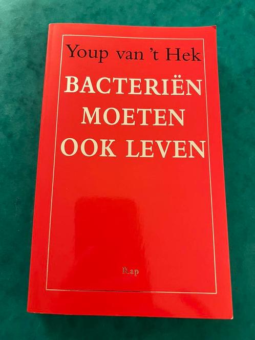 Youp van 't Hek - Bacteriën moeten ook leven paperback, Boeken, Essays, Columns en Interviews, Gelezen, Ophalen of Verzenden
