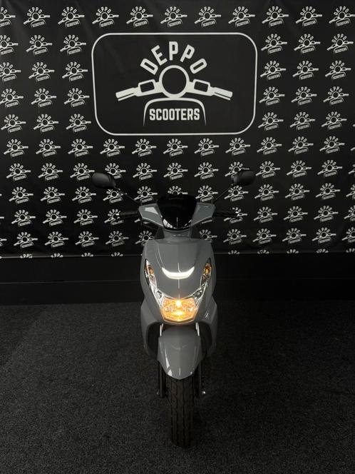Peugeot kisbee 2020, Fietsen en Brommers, Scooters | Peugeot, Zo goed als nieuw, Overige modellen, Ophalen