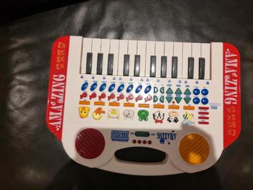 Keyboard. Nauwelijks gebruikt beschikbaar voor biedingen