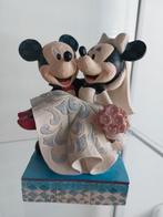 Disney traditions mickey en minnie trouwkoppel, Verzamelen, Mickey Mouse, Ophalen of Verzenden, Zo goed als nieuw, Beeldje of Figuurtje