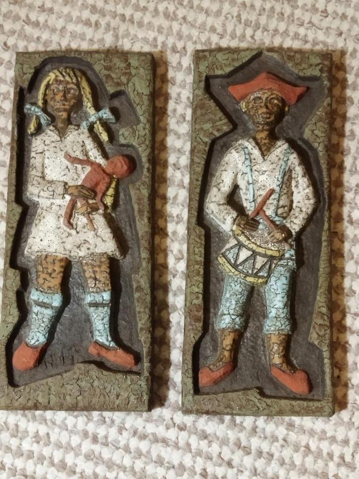 Muurreliëf / tegels AMHA, Antiek en Kunst, Antiek | Keramiek en Aardewerk, Ophalen