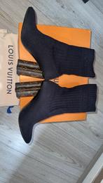 Louis Vuitton knit boots | maat 36, Kleding | Dames, Schoenen, Zwart, Louis Vuitton, Ophalen of Verzenden, Zo goed als nieuw