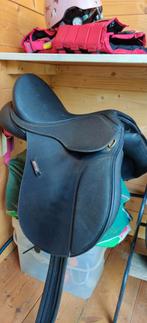 Wintec 500 veelzijdigheid zadel 15 inch, Dieren en Toebehoren, Ophalen