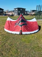 Naish pivot 10m 2025, Watersport en Boten, Kitesurfen, Geen board, Ophalen, Zo goed als nieuw, 10 m²