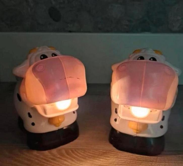 Fisher-Price knijp zaklamp vorm van koe geluid en licht, Kinderen en Baby's, Speelgoed | Fisher-Price, Zo goed als nieuw, Overige typen