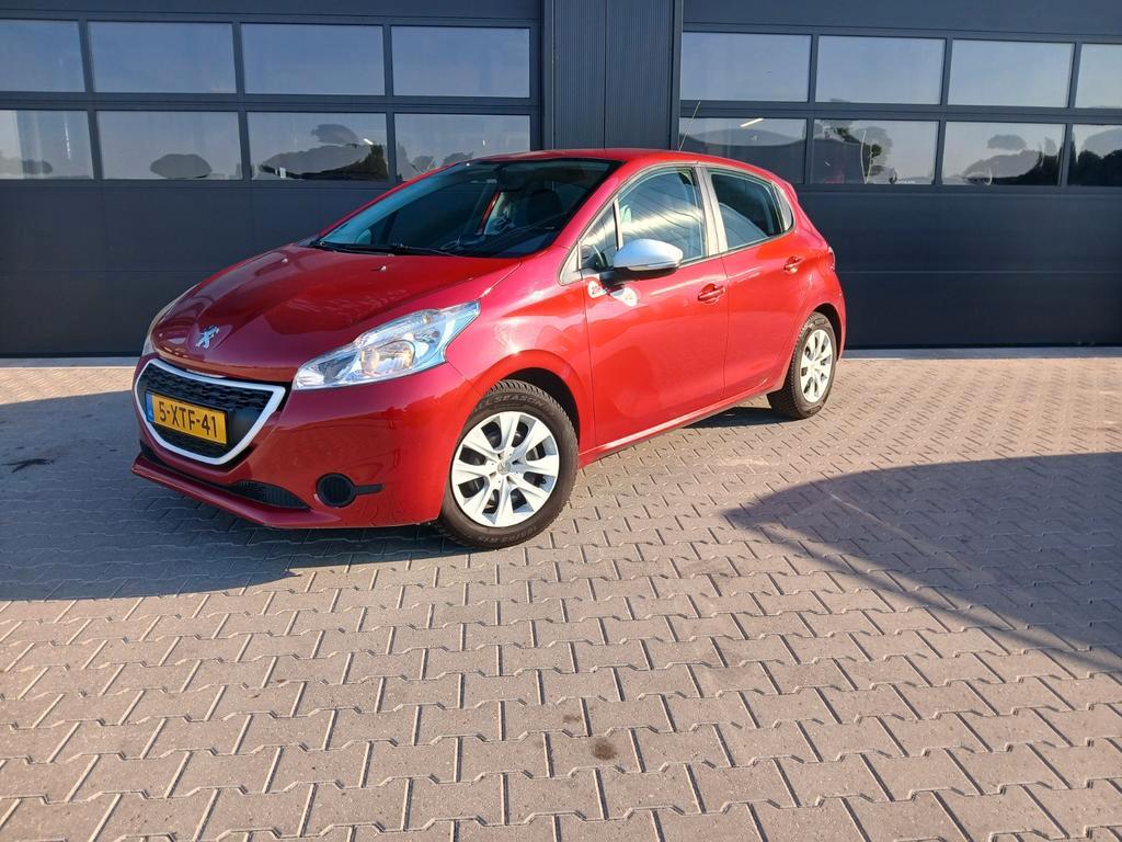 Peugeot 208 1.0 VTI 50KW/68PK 5-D 2014 Rood