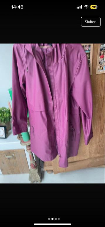 Mooie Regenjas - Paars beschikbaar voor biedingen