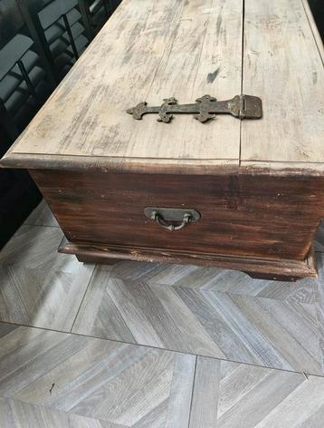 Koffietafel,salontafel beschikbaar voor biedingen