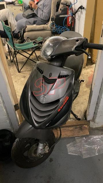 Zip 4t wok beschikbaar voor biedingen