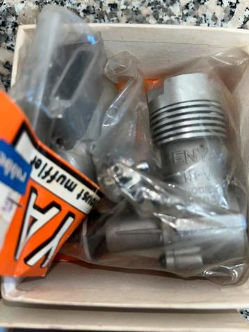 Modelbouw brandstof motor Enya 19v model 4005 beschikbaar voor biedingen