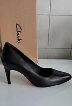 Clarks Laina Rae 2 leren classic pump, Zwart, Nieuw, Ophalen of Verzenden, Clarks