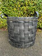 Mand van gerecycelde autobanden, Ophalen, Overige materialen, Gebruikt, Mand