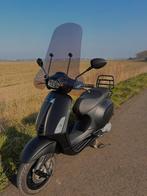 Vespa Sprint Notte, Ophalen, Zo goed als nieuw