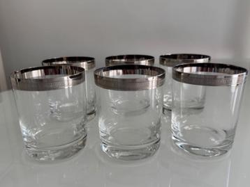 6 nieuwe luxe whiskey glazen met een zilveren rand. beschikbaar voor biedingen