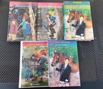 Spannende set Pony Friends paardenboeken beschikbaar voor biedingen