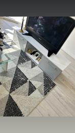 Tv Kast, Huis en Inrichting, Stoffering | Vloerbedekking, Gebruikt, Overige typen, Ophalen of Verzenden, 25 tot 50 m²