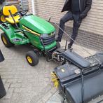 JOHN DEERE X300 VEEGMACHINE ZITMAAIER !, Ophalen of Verzenden, Zo goed als nieuw, 50 cm of meer