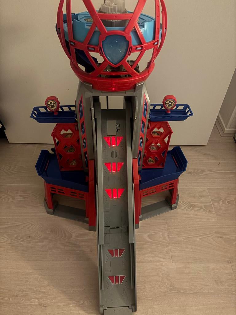 PAW Patrol Avonturenstad Hoofdkwartier Speelset, Kinderen en Baby's, Speelgoed | Actiefiguren, Ophalen, Zo goed als nieuw