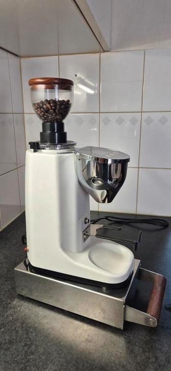bellezza piccola 60 wit + afkloplade beschikbaar voor biedingen