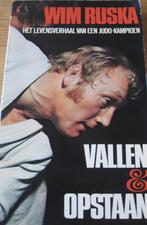 Wim Ruska - Vallen en opstaan - zijn levensverhaal, Gelezen, Vechtsport, Ophalen of Verzenden, Wim Koesen