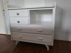 Superleuke witte vintage commode, schuine pootjes, verhoogd, 50 tot 70 cm, 105 cm of meer, Gebruikt, Ophalen of Verzenden