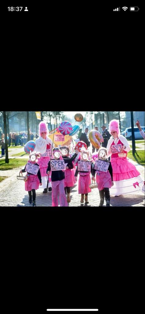 Carnaval loopgroep kids (1e en 2e prijs behaald), Ophalen of Verzenden, Zo goed als nieuw, 122 t/m 128, Jongen of Meisje