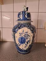 Delfts blauwe vaas met deksel Boch Belgium, Antiek en Kunst, Antiek | Vazen, Ophalen
