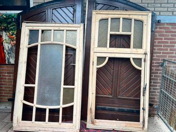 Vintage Art Deco kozijnen beschikbaar voor biedingen