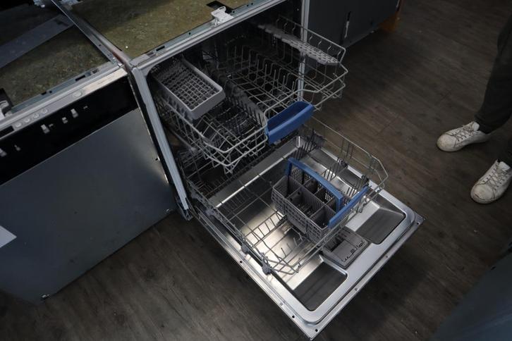 Bosch inbouw vaatwasser SMV84M10EU, Witgoed en Apparatuur, Vaatwasmachines, Refurbished, Inbouw, Minder dan 85 cm, 45 tot 60 cm