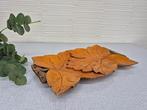Vintage handgesneden dienblad hout met blad/bladen/blaadjes., Huis en Inrichting, Woonaccessoires | Dienbladen, Ophalen of Verzenden
