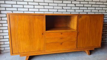Mooie retro vintage dressoir kast  beschikbaar voor biedingen