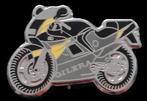 Gilera motor pin-geel zwart emaille, Verzamelen, Speldjes, Pins en Buttons, Verzenden, Nieuw, Transport, Speldje of Pin