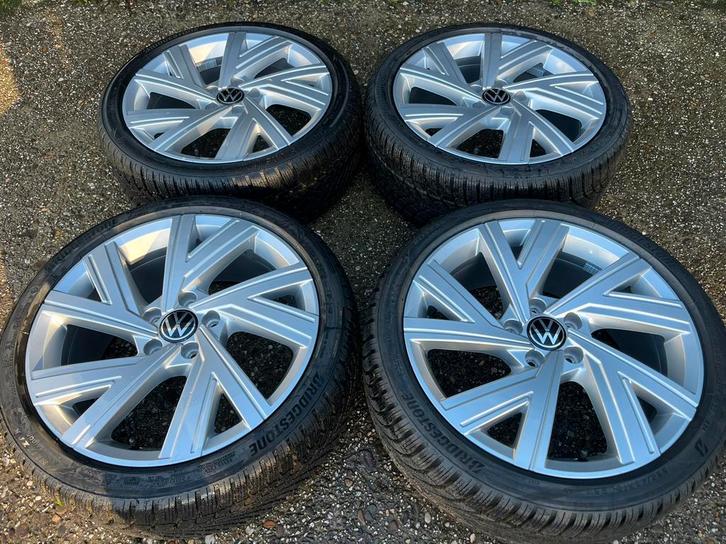 18” orig VW Golf 8 GTE GTD GTI Bergamo winter velgen | Nieuw, Auto-onderdelen, Banden en Velgen, Banden en Velgen, Winterbanden