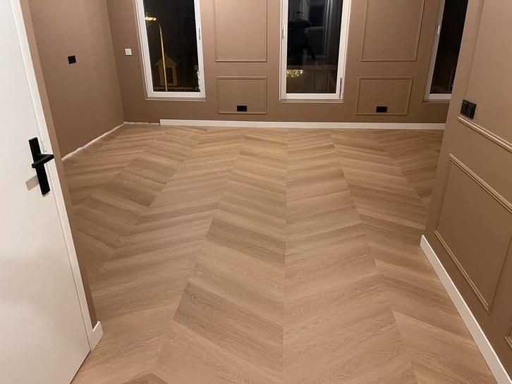 Egaliseren Visgraat Pvc Vloerenlegger Spoed Mogelijk, Huis en Inrichting, Stoffering | Vloerbedekking, Nieuw, Overige typen, 75 m² of meer