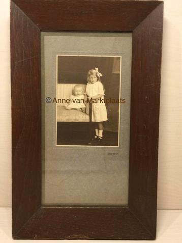 Vintage foto met lijst afm buiten: 35,5x22 cm beschikbaar voor biedingen