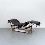 2x Cassina LC4 Le Corbusier Zwart – Leer, Niet ingevuld, Niet ingevuld, Nieuw, Leer