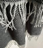 Grote warme wollen sjaal, Studio Anneloes, Ophalen of Verzenden, Nieuw, Sjaal