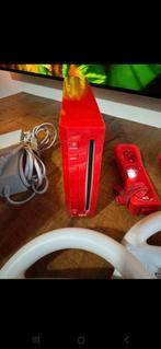Nintendo wii rood, Spelcomputers en Games, Spelcomputers | Nintendo Wii, Ophalen of Verzenden, Zo goed als nieuw, Met 2 controllers