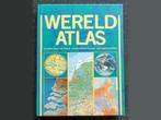 WERELD ATLAS - Aarde vanuit de ruimte, Geografische kaarten, Overige atlassen, Ophalen of Verzenden, Zo goed als nieuw, 1800 tot 2000