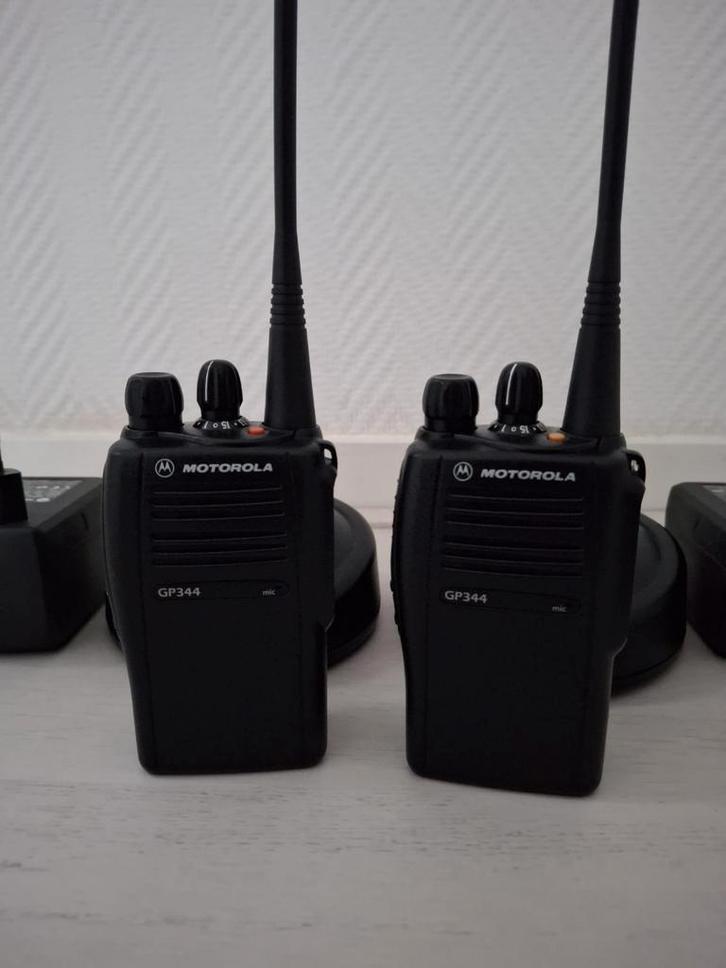 Motorola GP 344, Telecommunicatie, Portofoons en Walkie-talkies, Zo goed als nieuw, Portofoon of Walkie-talkie, Ophalen of Verzenden