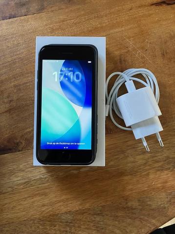 Iphone SE(3de gen)2022 64GB Zwart batterijcap 98%/IOS 26 beschikbaar voor biedingen